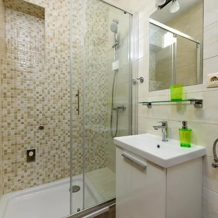 Tatinja A5-6 Апартаменты Трогир